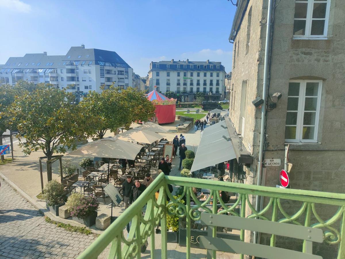 Studio Balcon De La Place Dinan Buitenkant foto